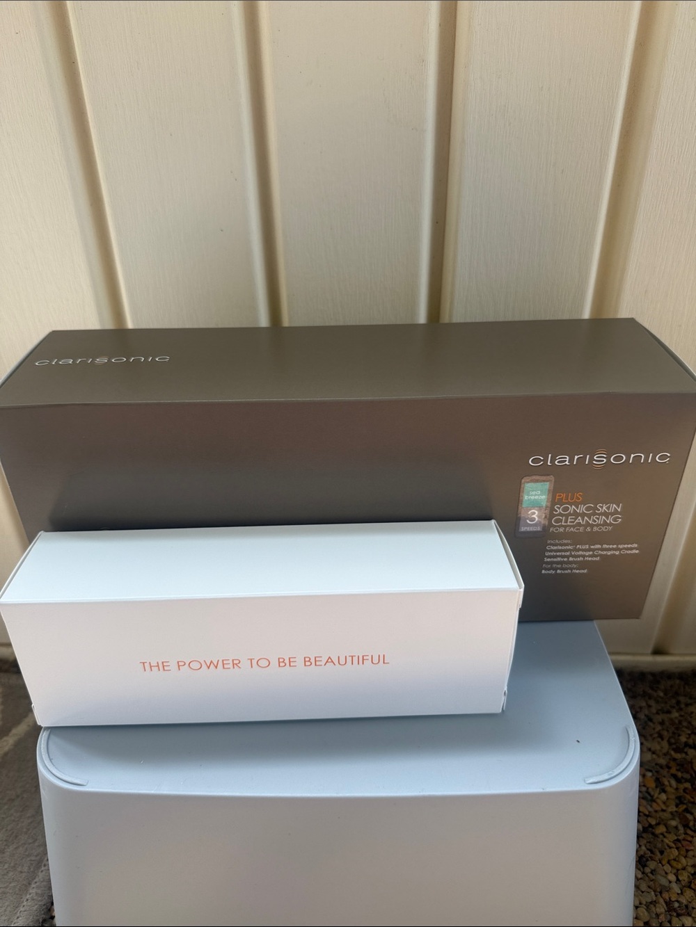 Clarisonic Facial Cleansing System - Gray and White